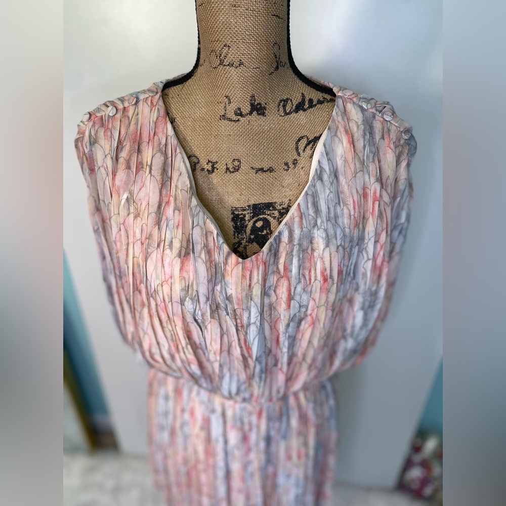 #206 Jessica Simpson Multi Pleat Dress size 10 - Picture 2 of 8